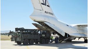 منظومة S-400 الروسية إلى مصر.. تحرك تركي وموافقة موسكو تفتح الباب أمام صفقة تراقبها إسرائيل