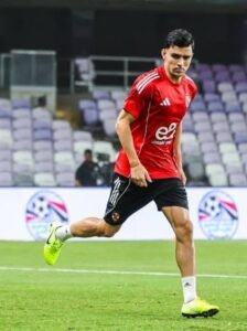عرض ليبي يقلب الموازين.. هل يرحل أشرف بن شرقي عن الأهلي؟