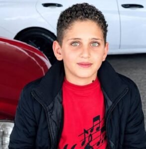 وفاة الطفل مصطفى السيد محسن بعد حادث الاسكوتر في الحي الإماراتي.. تفاصيل مؤثرة من العزاء وتحذير من سيارات النقل