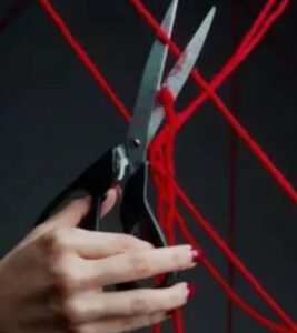 لماذا الابتعاد في صمت بعض الناس في صمت دون خلاف؟ أسرار تغير العلاقات واختفاء الاهتمام تدريجيًا