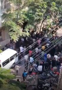 وسط دموع أمهاتهما.. تشييع جثماني شابين في حادث دراجات نارية بالمنوفية