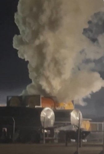 انفجار خزان كيميائي في توليدو الأمريكية.. إخلاء السكان وتحذيرات من تسرب مادة خطرة