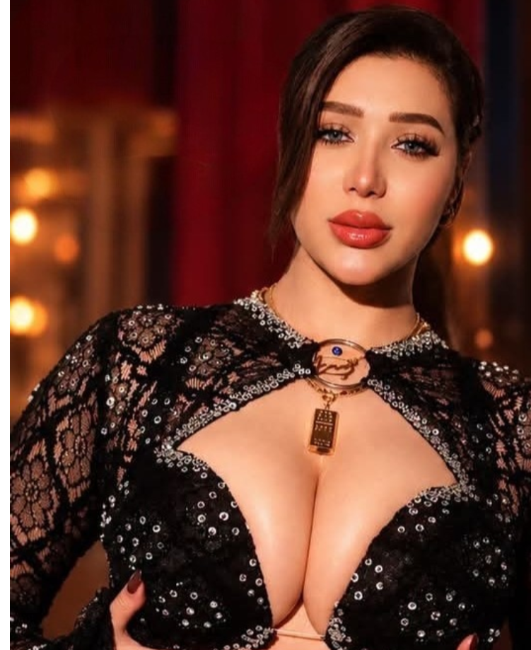 الراقصة شروق بعد إخلاء سبيلها.. رسالة مؤثرة تكشف أول تعليق لها 4 الراقصة شروق بعد إخلاء سبيلها.. رسالة مؤثرة تكشف أول تعليق لها