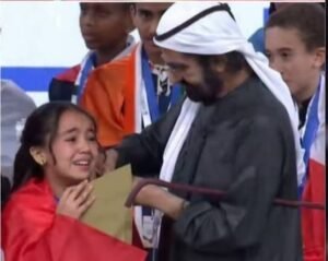 ميار محمد عثمان تتوج بالمركز الأول في تحدي القراءة العربي.. طفلة مصرية تبهر العالم بقراءة 70 كتابًا
