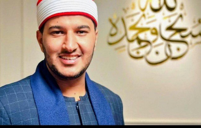 وزير الأوقاف يهنئ بلال سيف بعد تألقه في مسابقة موسكو الدولية للقرآن الكريم وحصوله على جائزة الجمهور