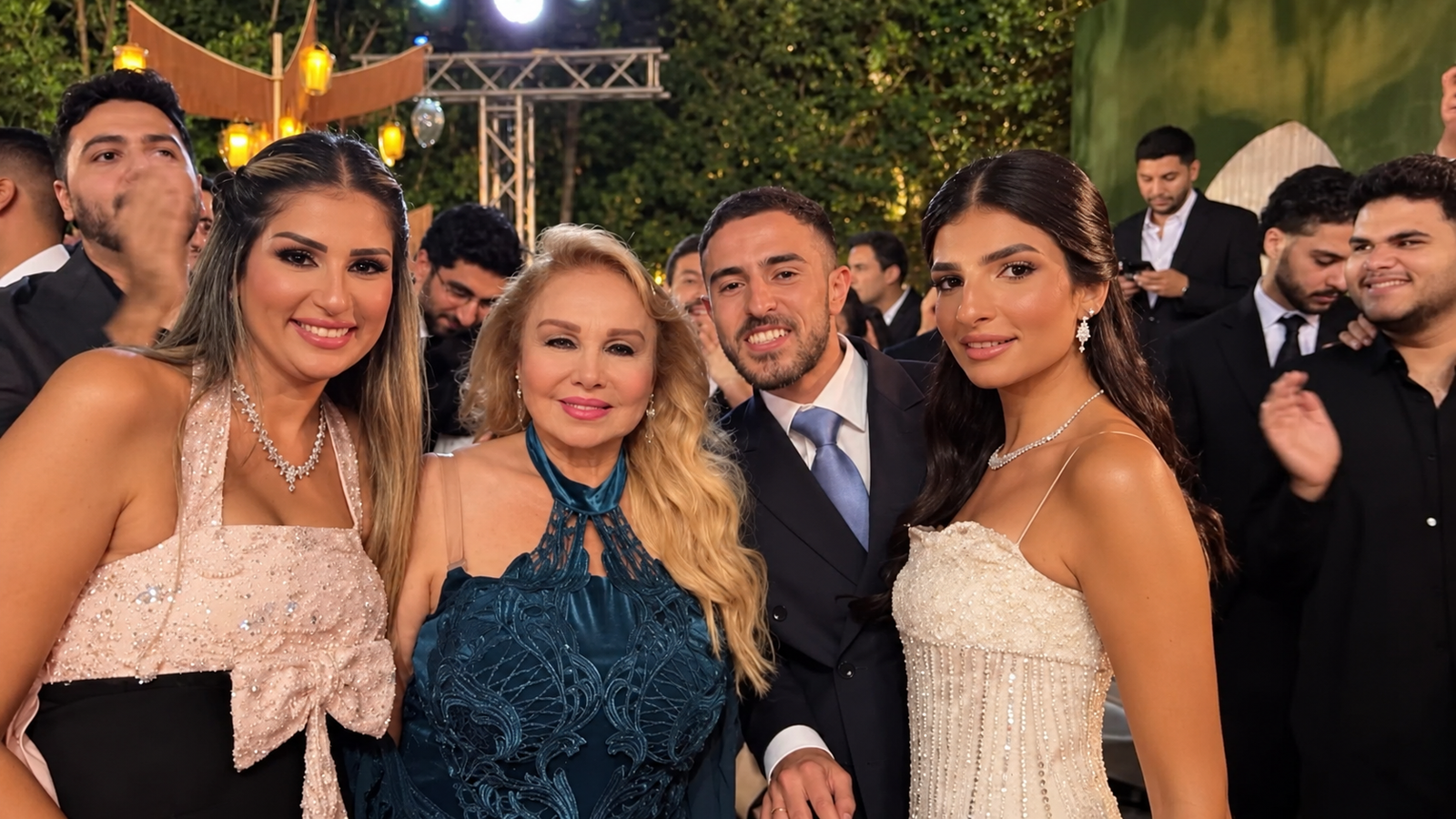 خطوبة عالية ابنة عمرو محمود ياسين.. ياسمين عبد العزيز ونرمين الفقي ونجمات الفن يحتفلن مع العروسين في ليلة مميزة