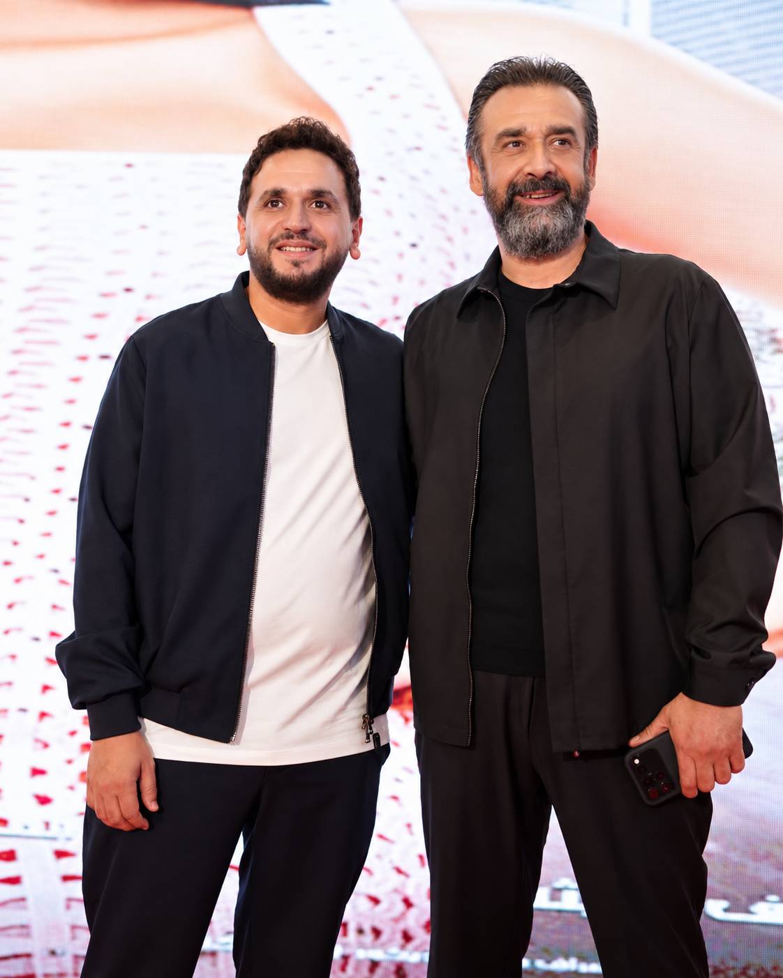 العرض الخاص لفيلم «مطلوب عائليا» يجمع كريم عبد العزيز وياسمين صبري ونجوم الفن والإعلام