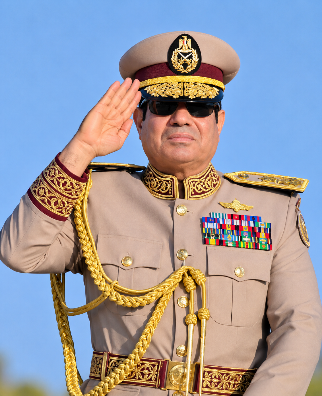 الرئيس السيسي يهنئ الشعب بذكرى انتصارات أكتوبر المجيدة ويستحضر تضحيات الأبطال